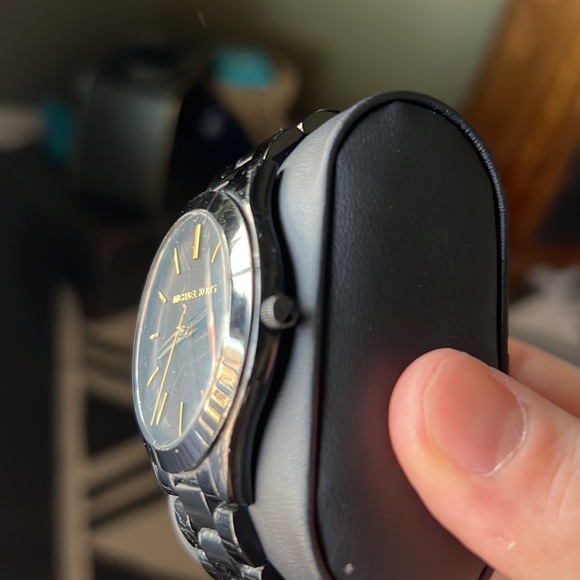 Michael Kors Gold and Black Watch - Picture 3 of 8